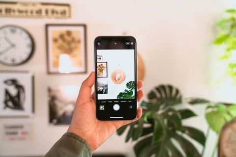 Чем Алиса отличается от Siri и Google Home в контексте московского умного