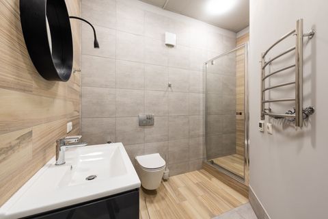 Что такое душевая walk-in и почему она требует особого подхода в новостройке