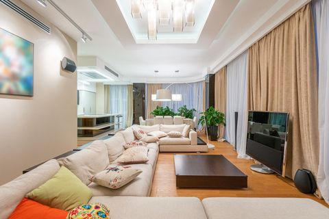 Какие нормативы освещённости действуют для гостиной 50+ м²?